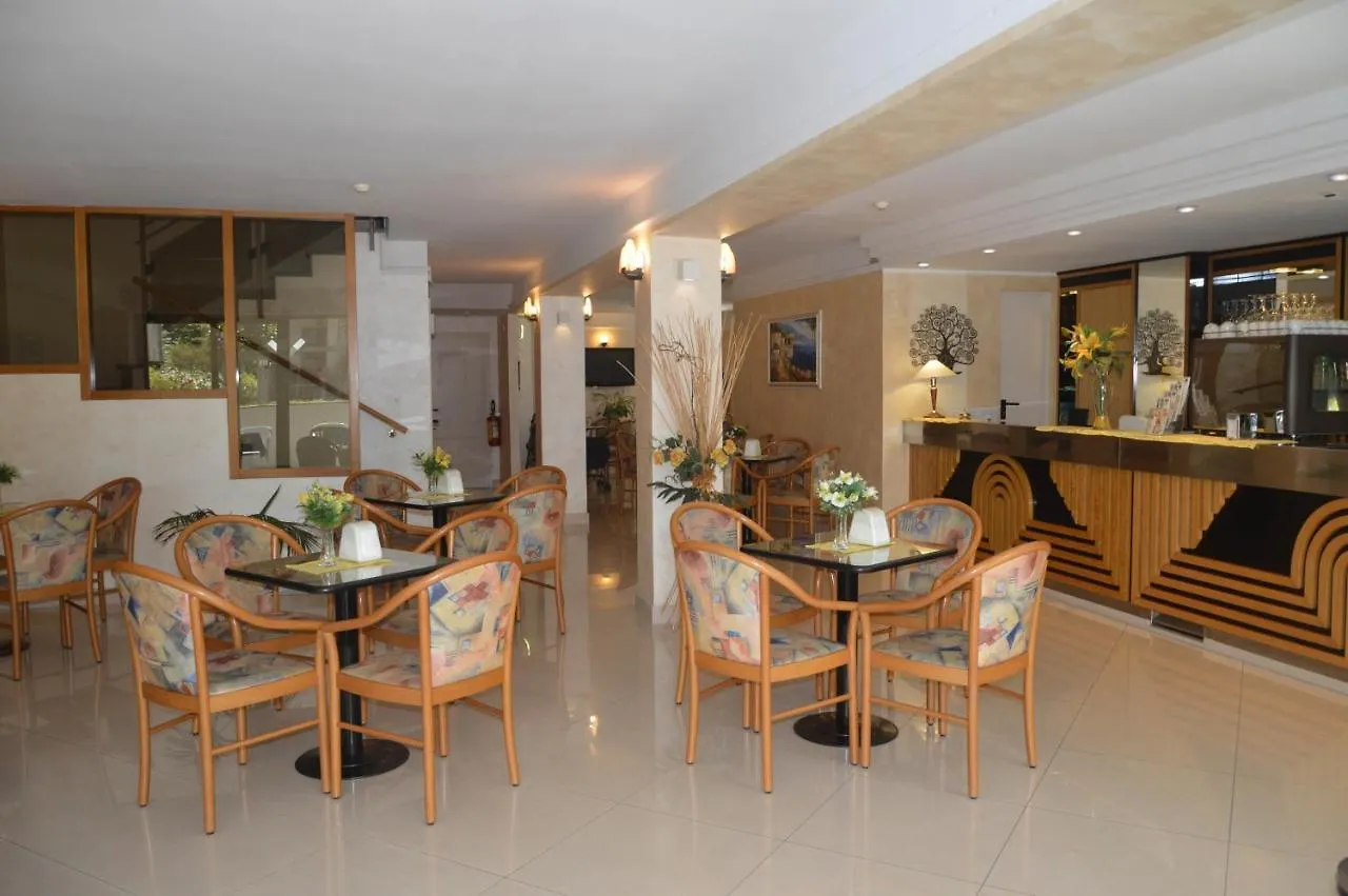 ***  Hotel Karin Marebello Ιταλία
