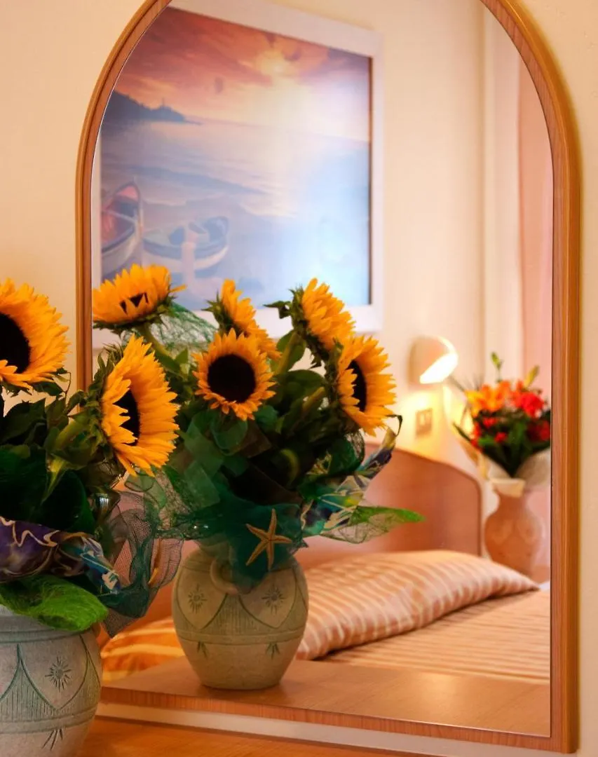 Hotel Karin Marebello